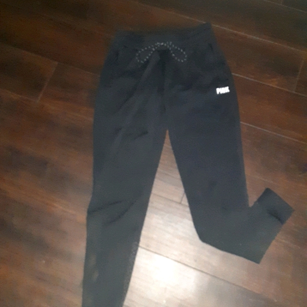 PINK VICTORIA SECRET ULTIMATE BLK YOGA PANTS